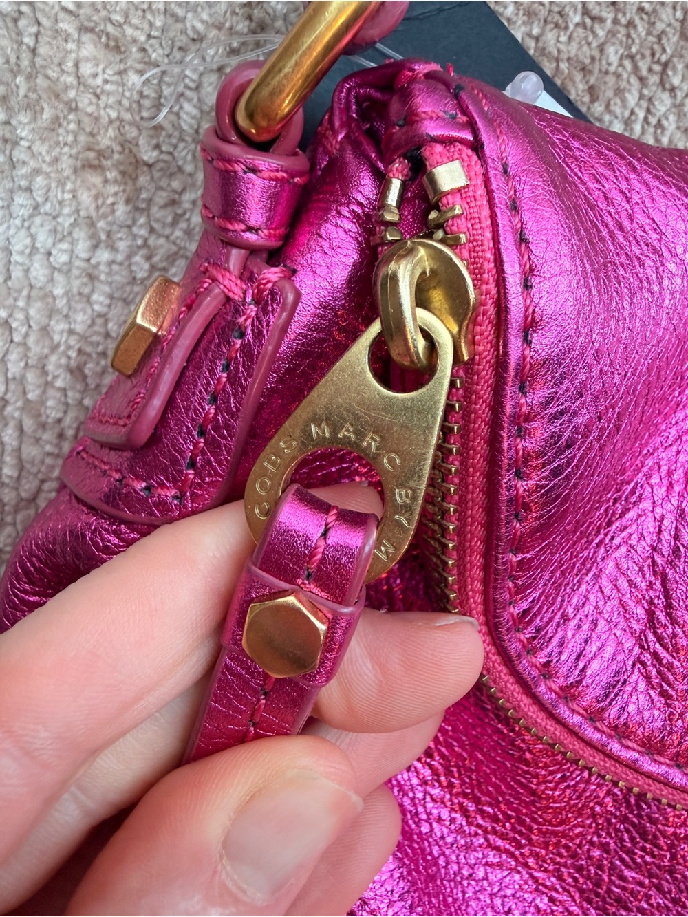 Y2K Marc by Marc Jacobs Metallic Classic Q Natasha Leather Crossbody - Picture 9 of 9